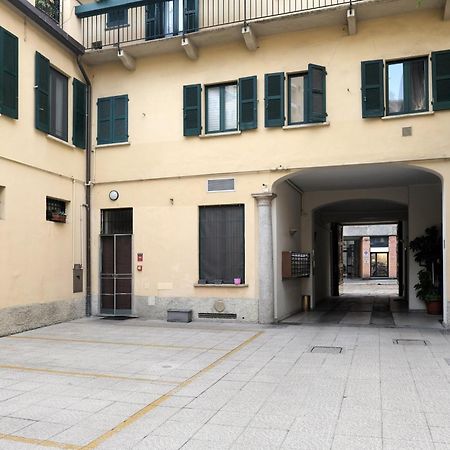 Comecasa Bright Terraced Apartment In Porta Romana Vicino Clinica Mangiagalli Milaan Buitenkant foto